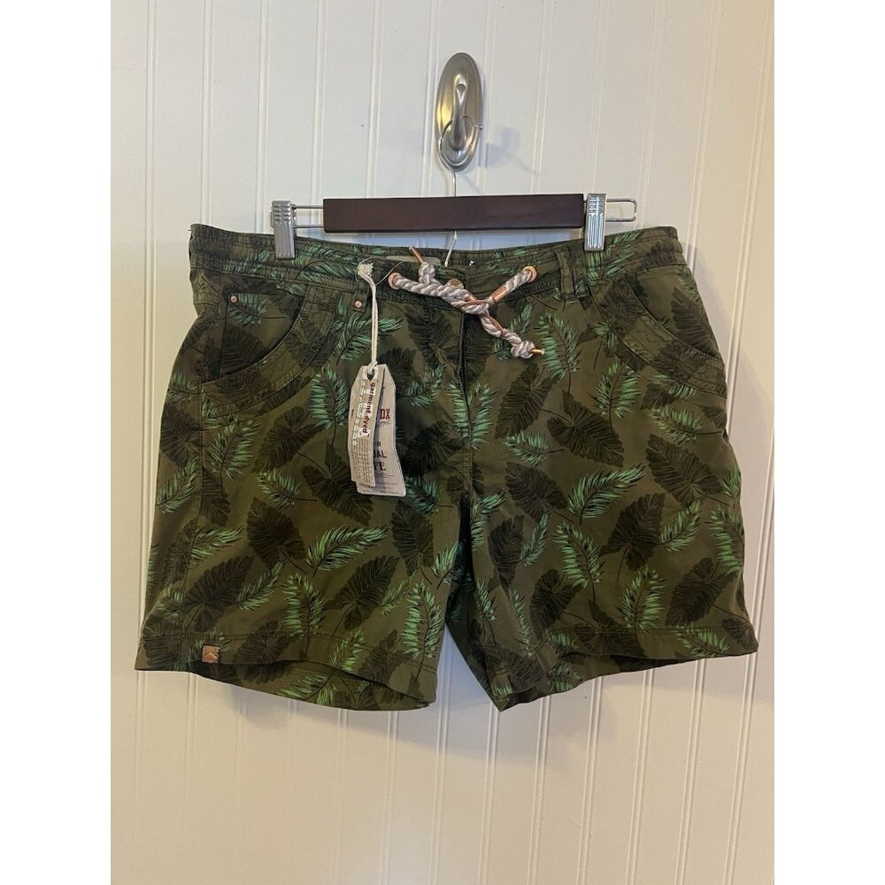 G.I.G.A. DX By Killtec Women’s “Waya” Shorts New With Tags Green Size 14